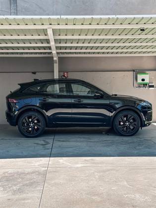 JAGUAR E-PACE 2.0 16V P250 FLEX R-DYNAMIC SE AWD AUTOMÁTICO